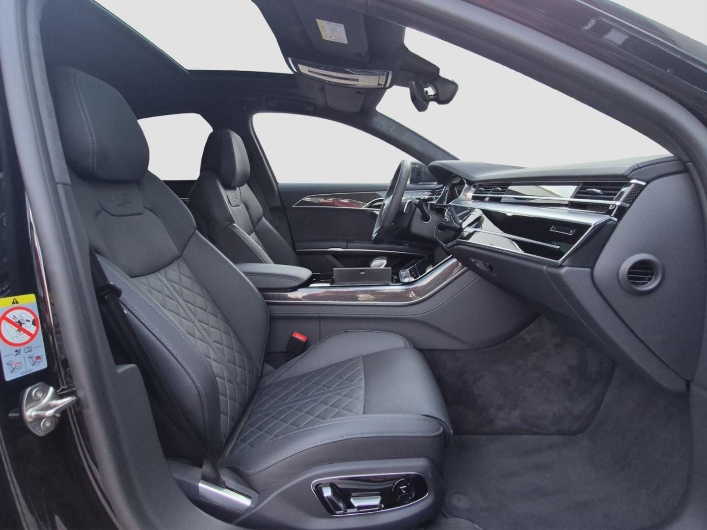 Bild über Audi S8 TFSI quattro tiptronic - für weitere Informationen kontaktieren Sie den Audi Partner