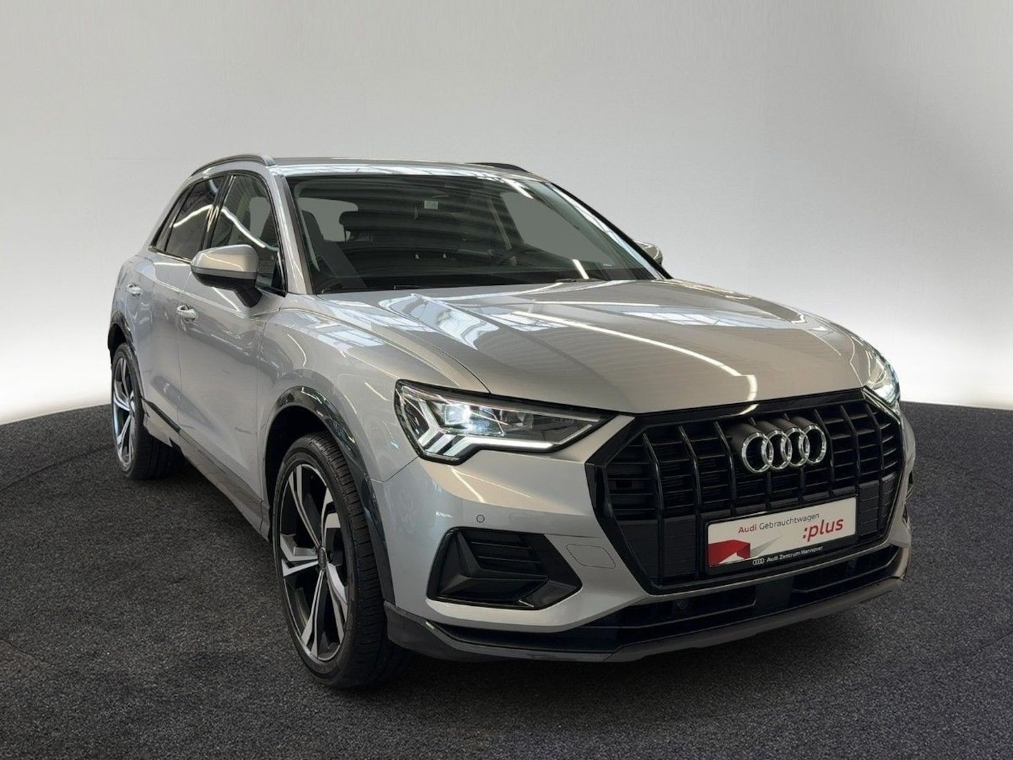 Bild über Audi Q3 TFSI 110 kW S tronic - für weitere Informationen kontaktieren Sie den Audi Partner