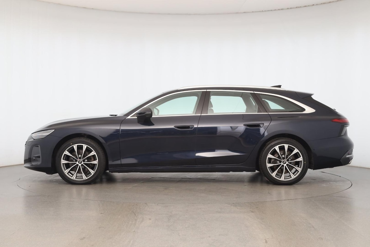 Bild über Audi A6 Avant TFSI 150 kW S tronic - für weitere Informationen kontaktieren Sie den Audi Partner