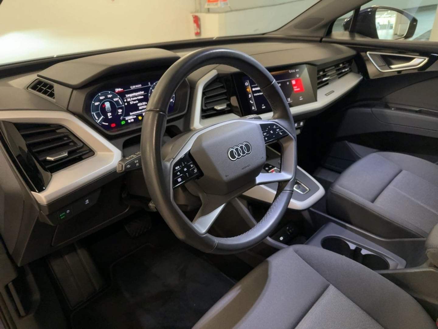 Bild über Audi Q4 e-tron 50 e-tron quattro - für weitere Informationen kontaktieren Sie den Audi Partner