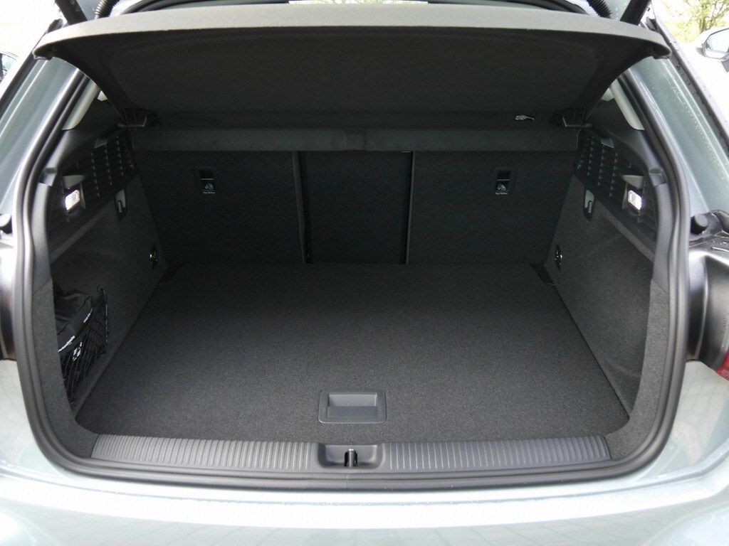 Image about Audi Q2 S line 35 TFSI S tronic