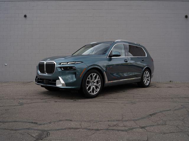 2023 BMW X7 xDrive40i's photo