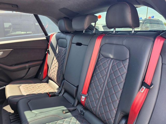 2026 Audi SQ8 Prestige - Photo 14