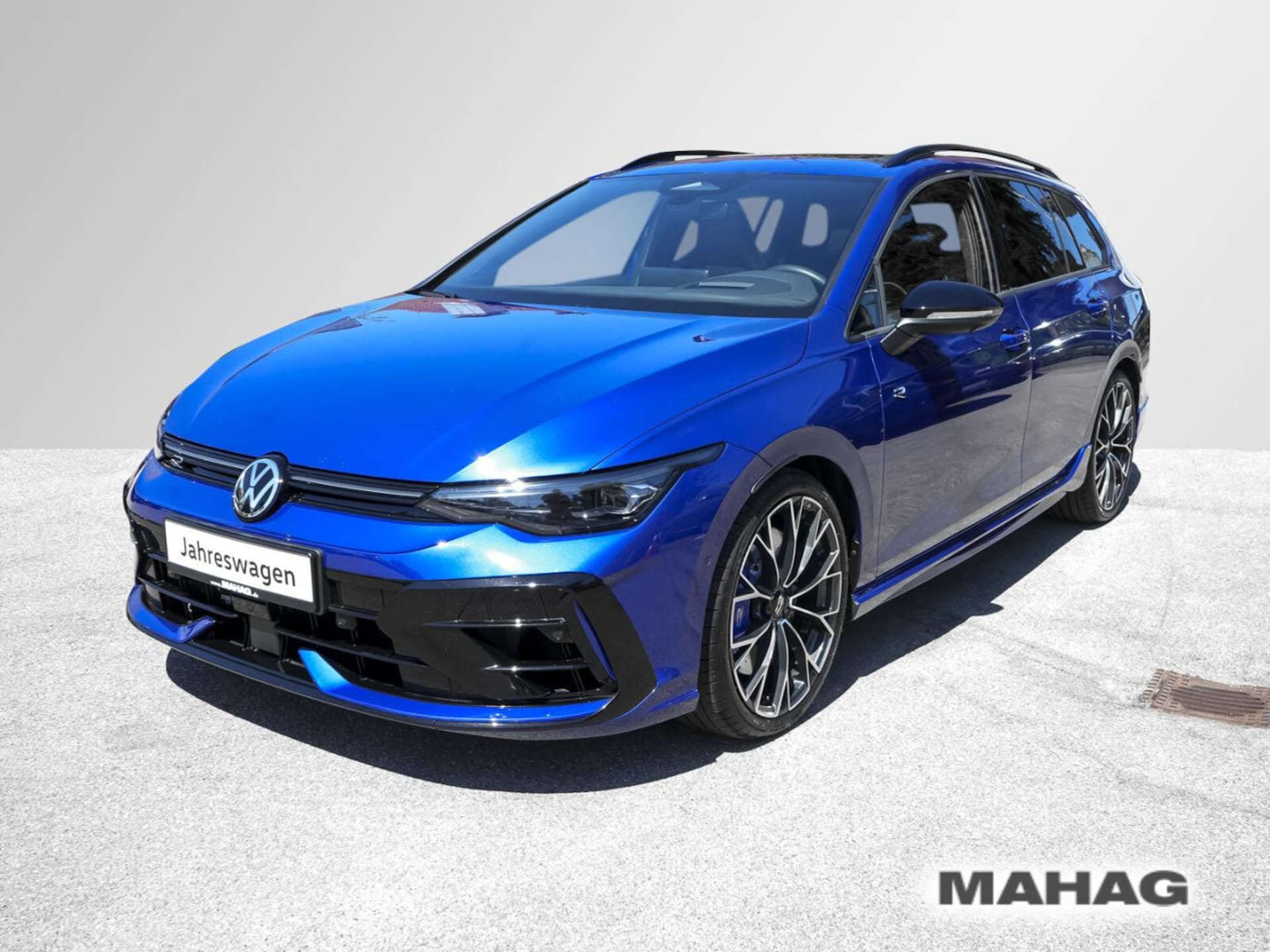 Volkswagen Golf Variant R