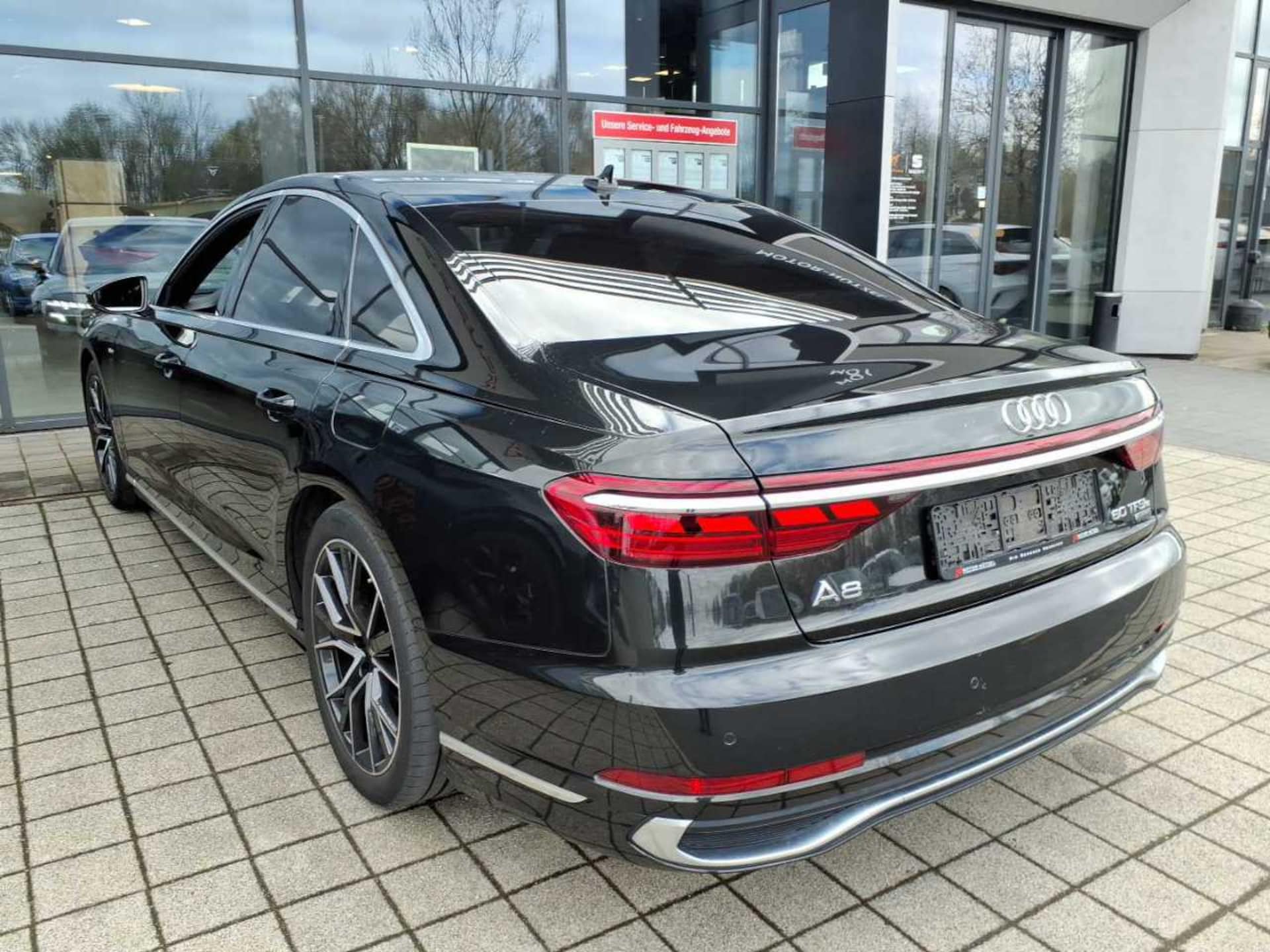 Audi A8 TFSI e