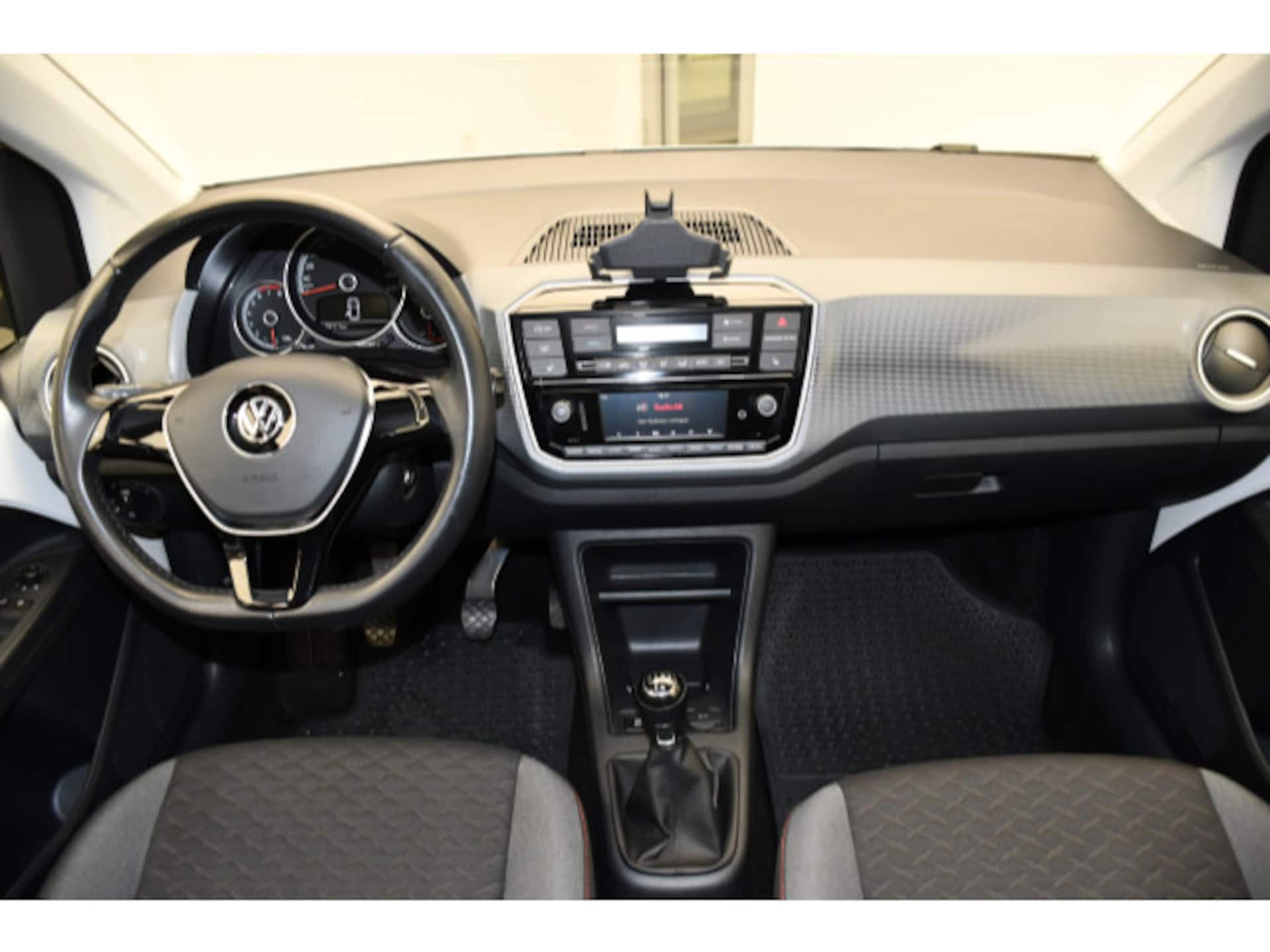 Volkswagen up! join up!