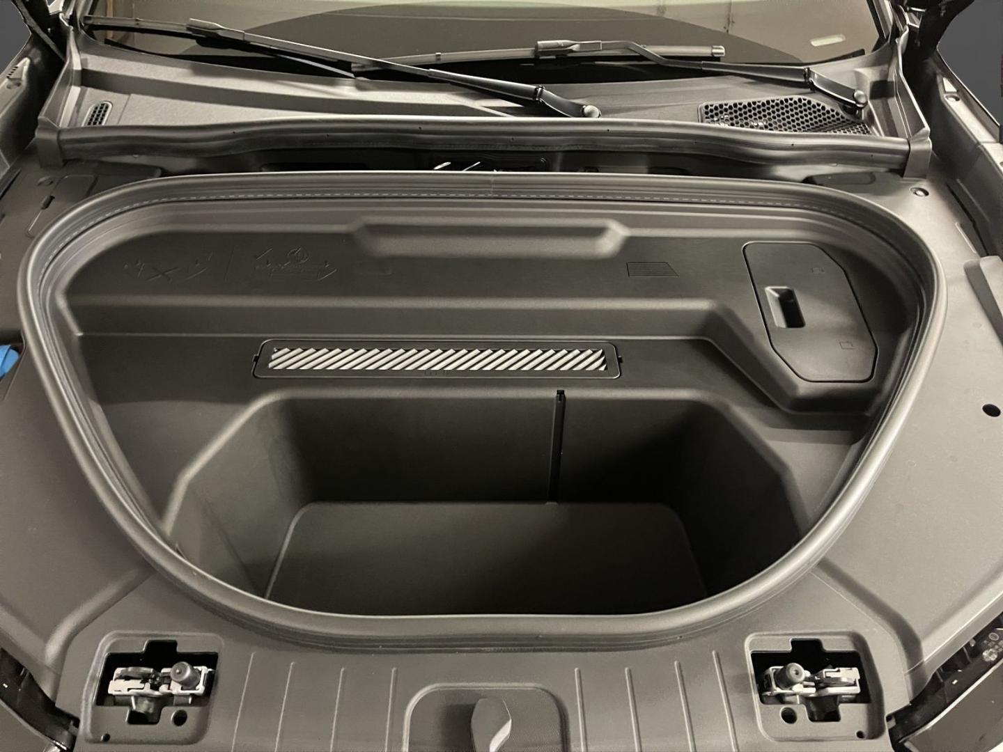 Image about Audi SQ6 Sportback e-tron e-tron