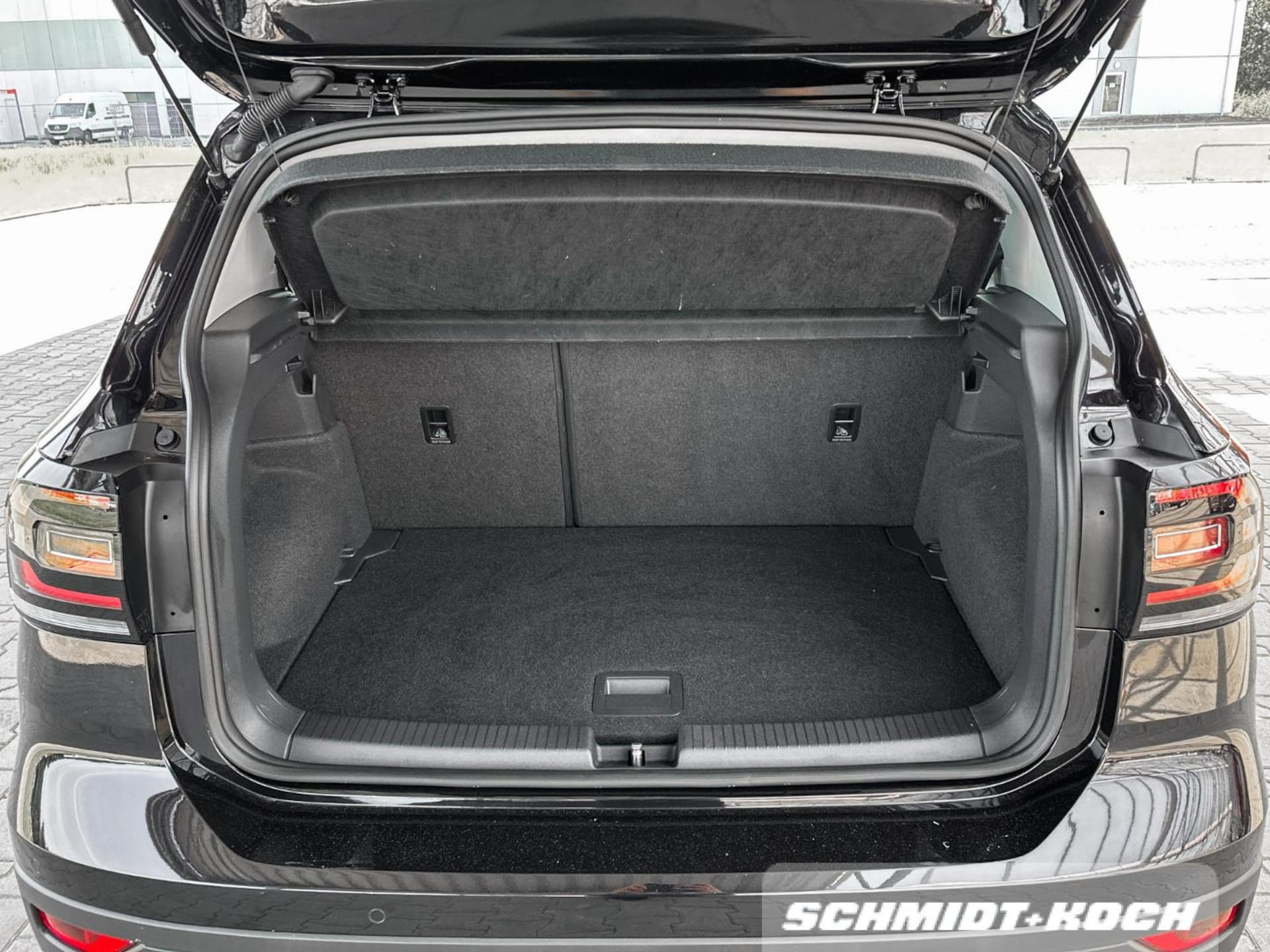 Volkswagen T-Cross United