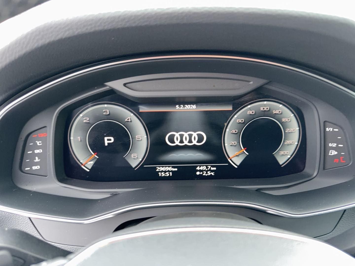 Bild über Audi A6 Avant advanced 45 TDI quattro S tronic - für weitere Informationen kontaktieren Sie den Audi Partner