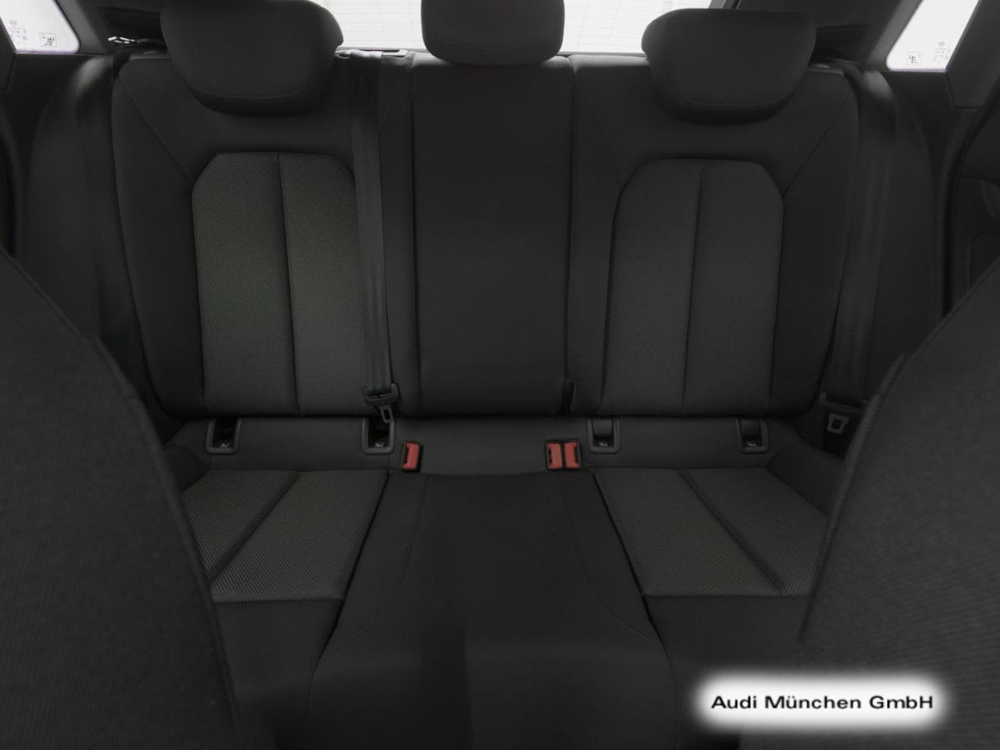 Bild über Audi A3 Sportback 35 TFSI S tronic - für weitere Informationen kontaktieren Sie den Audi Partner