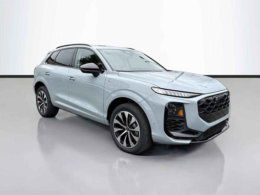 2026 Audi Q3 S line quattro's photo