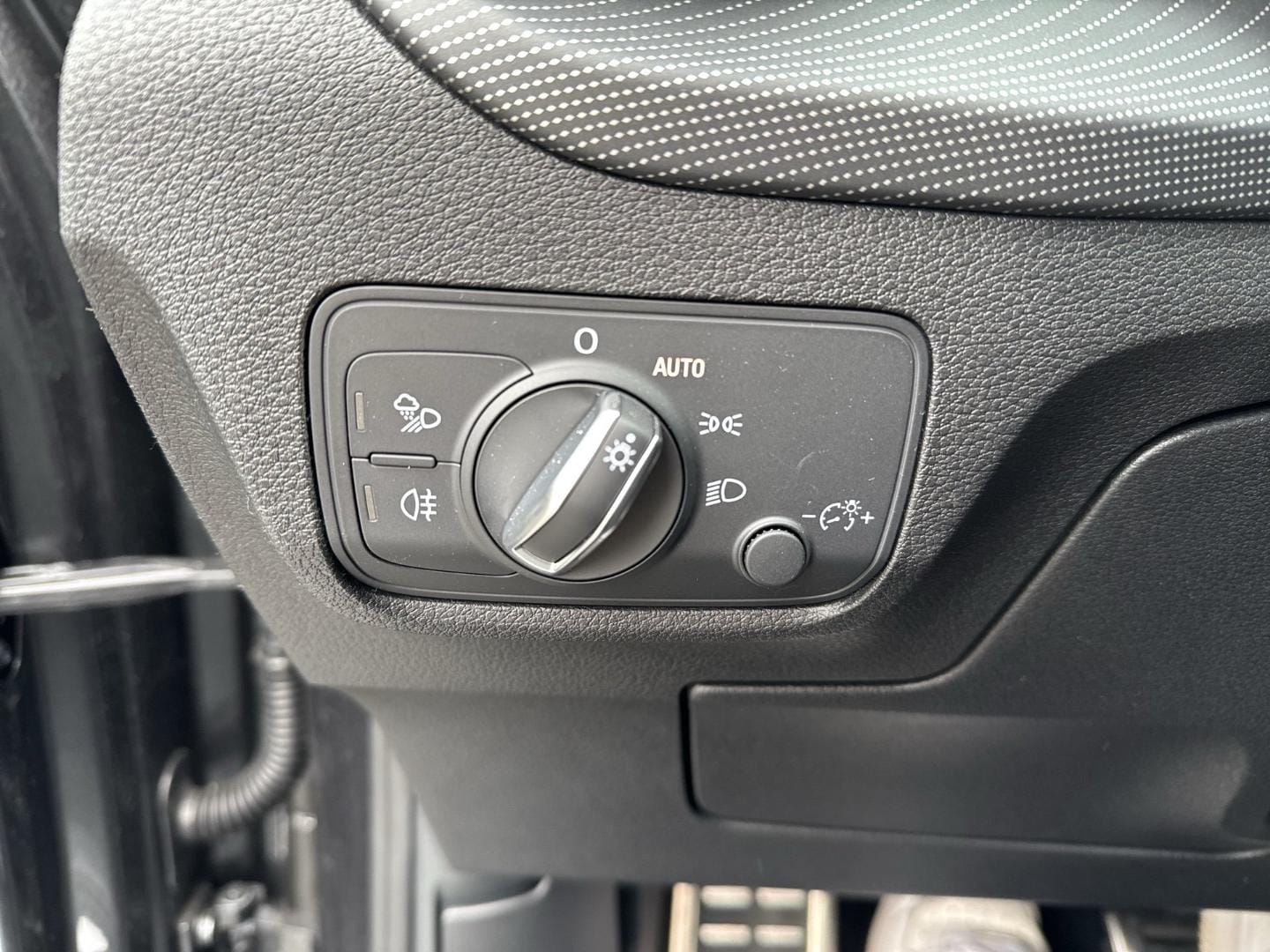 Bild über Audi Q2 S line 35 TFSI S tronic - für weitere Informationen kontaktieren Sie den Audi Partner