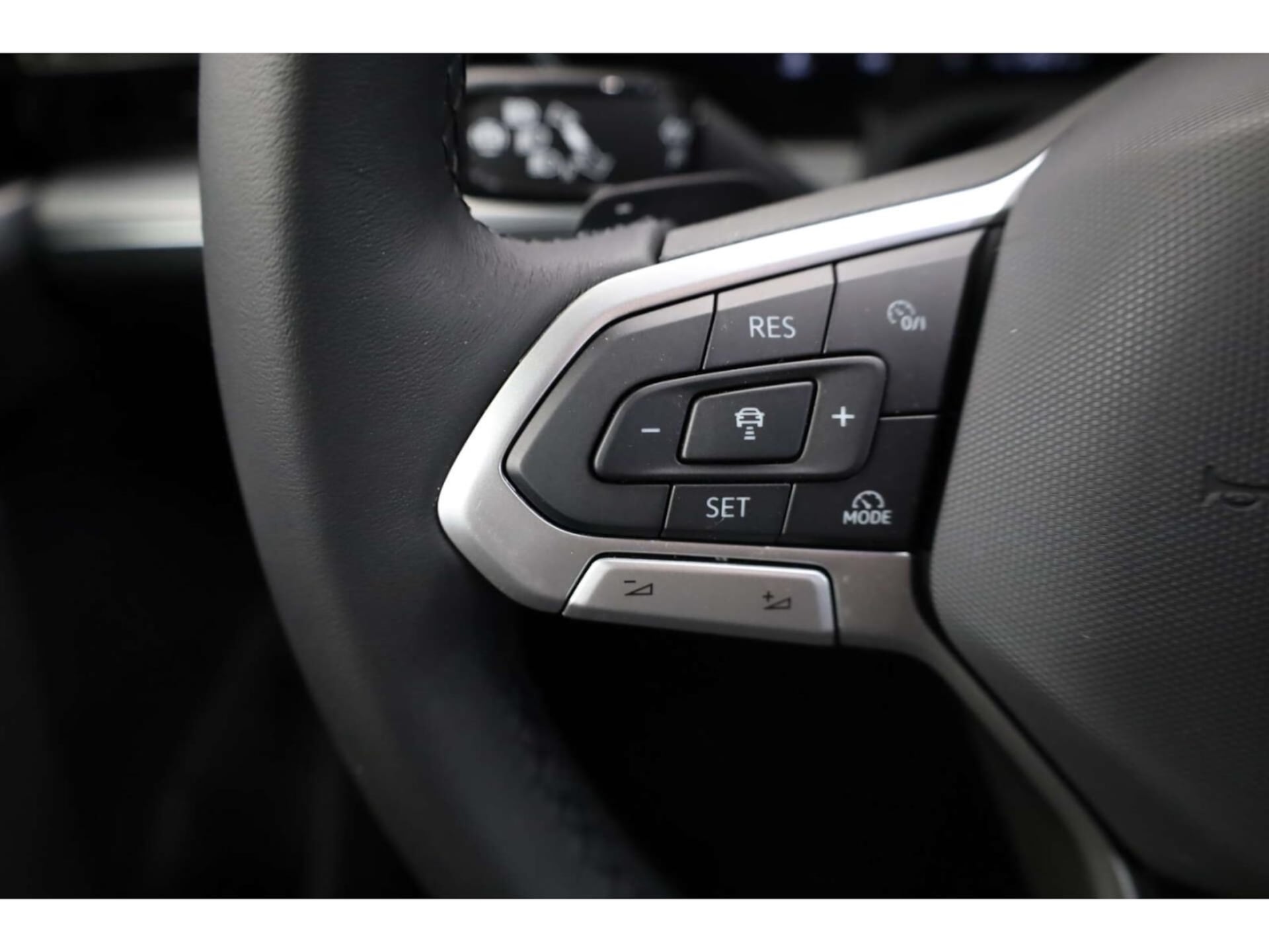 Volkswagen Touareg Basis-Modell