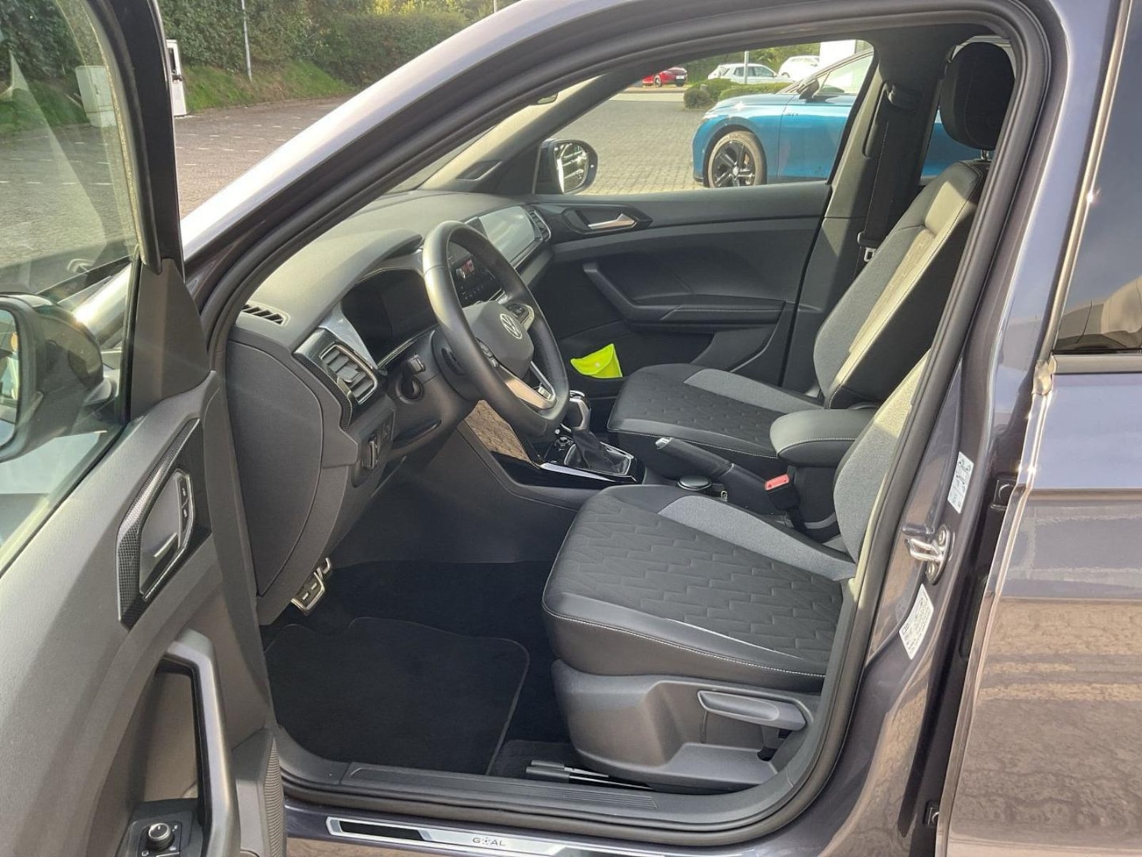 Volkswagen T-Cross – Bild 9