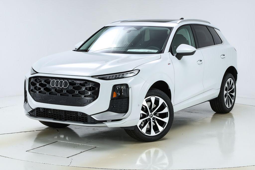 2026 Audi Q3 S line quattro's photo