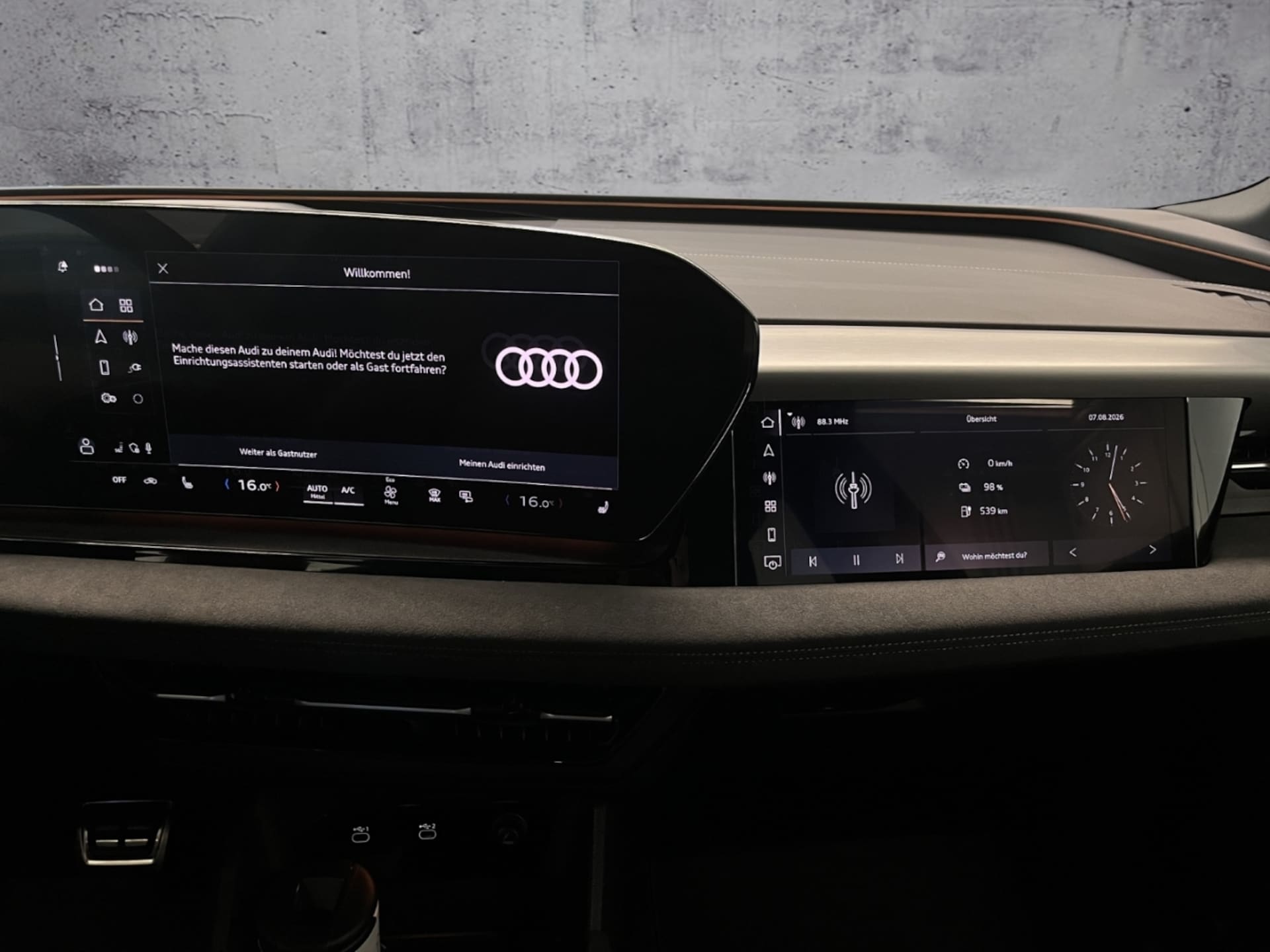 Audi Q6 SUV e-tron