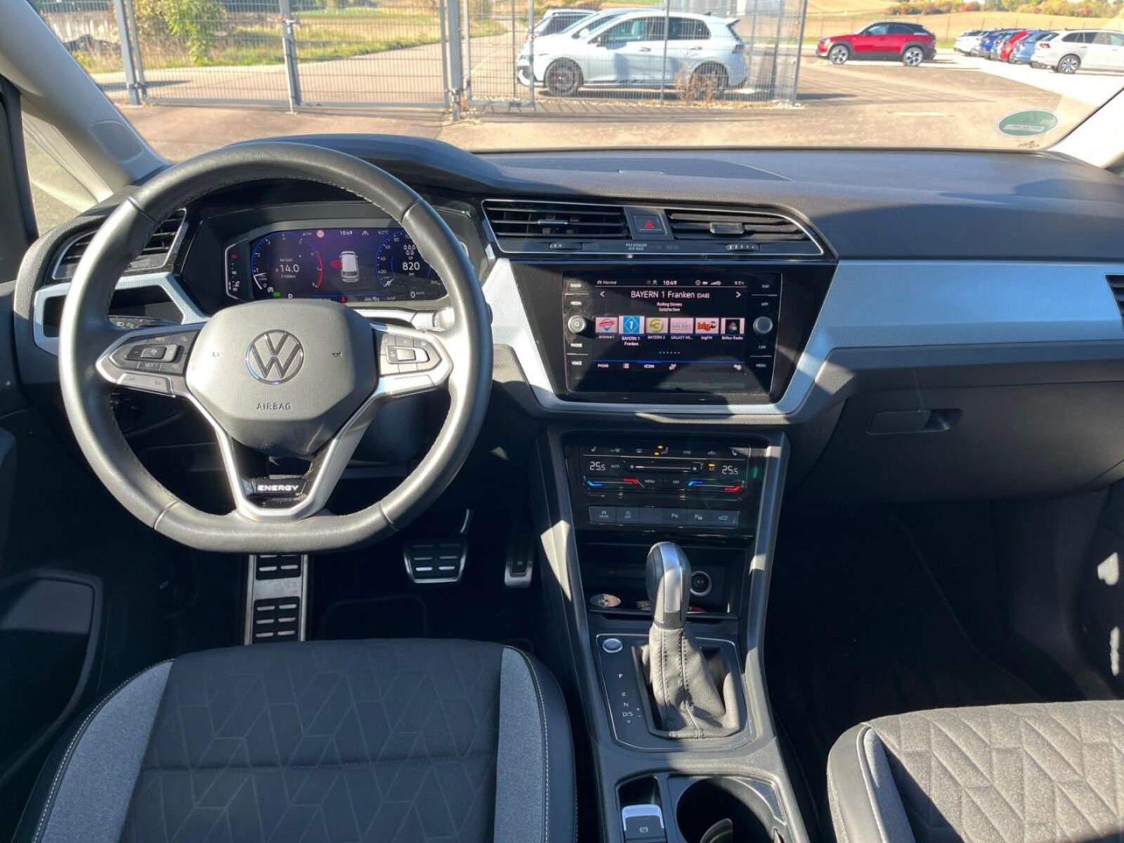 Volkswagen Touran – Bild 11