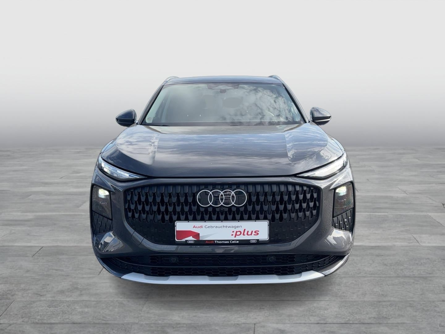 Bild über Audi Q3 SUV TFSI 110 kW S tronic - für weitere Informationen kontaktieren Sie den Audi Partner