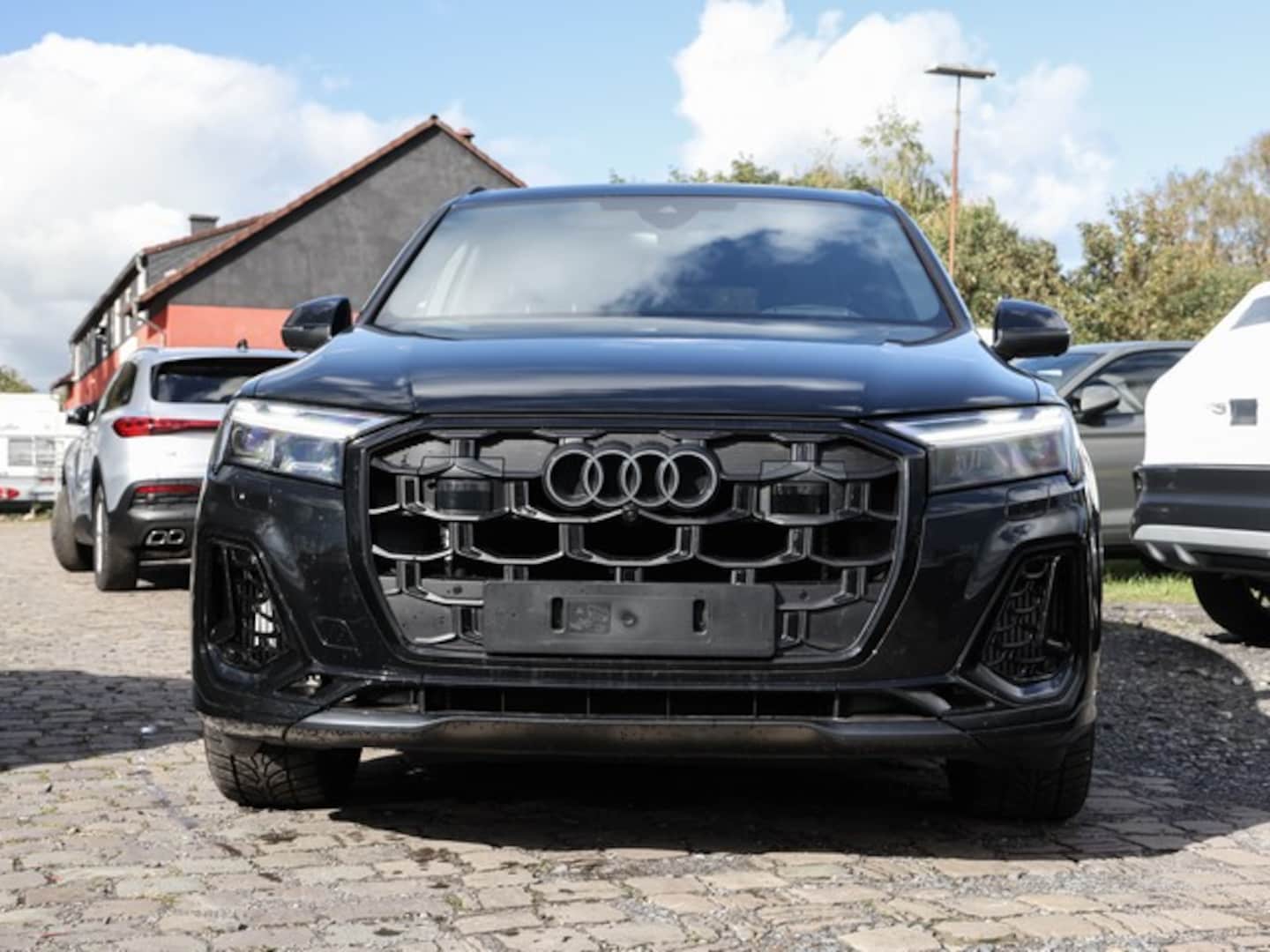 Bild über Audi SQ7 SUV TFSI quattro 373 kW tiptronic - für weitere Informationen kontaktieren Sie den Audi Partner