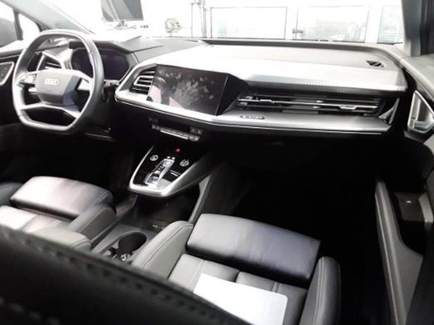 Bild über Audi Q4 e-tron 40 e-tron - für weitere Informationen kontaktieren Sie den Audi Partner