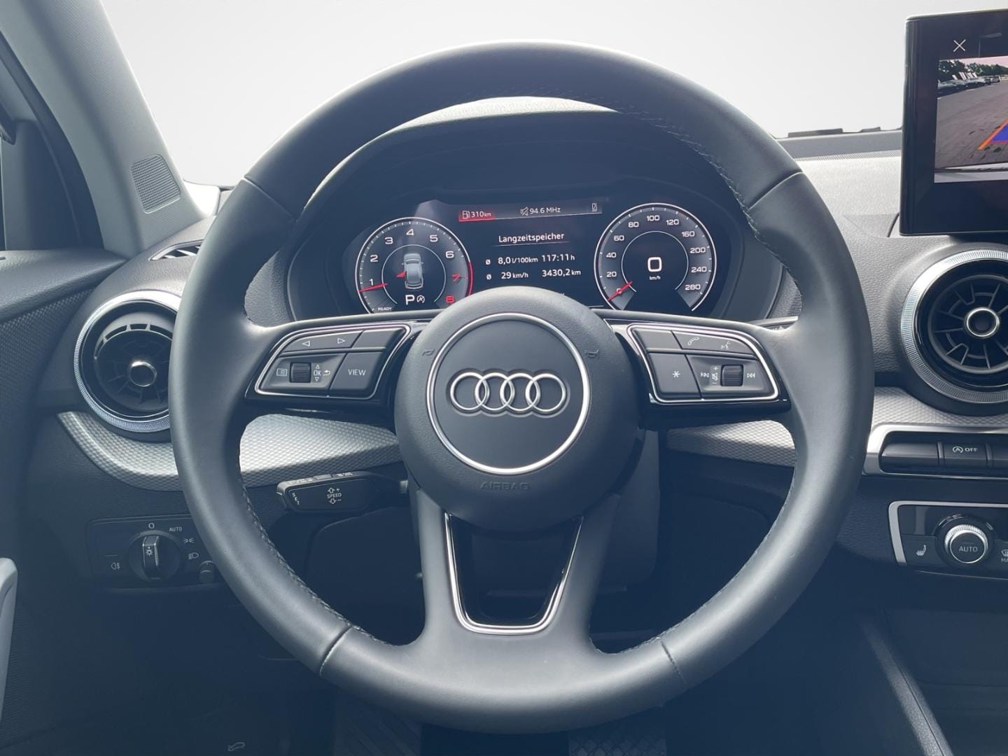 Bild über Audi Q2 S line 35 TFSI S tronic - für weitere Informationen kontaktieren Sie den Audi Partner