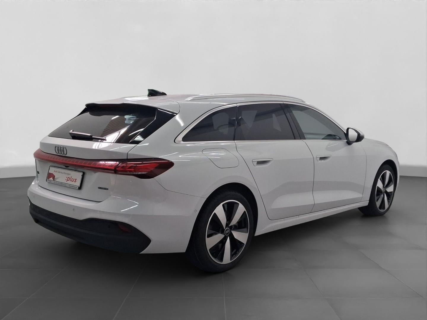 Bild über Audi A5 Avant TDI quattro 150 kW S tronic - für weitere Informationen kontaktieren Sie den Audi Partner