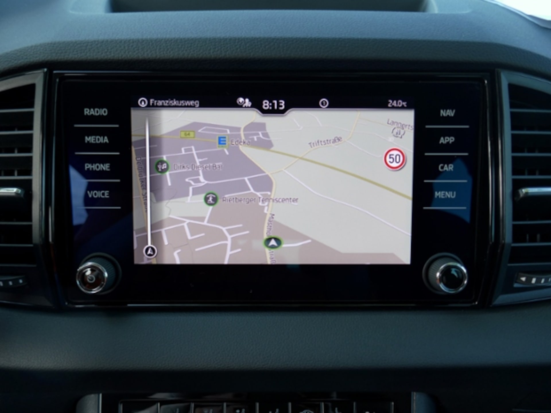 Skoda Karoq Selection