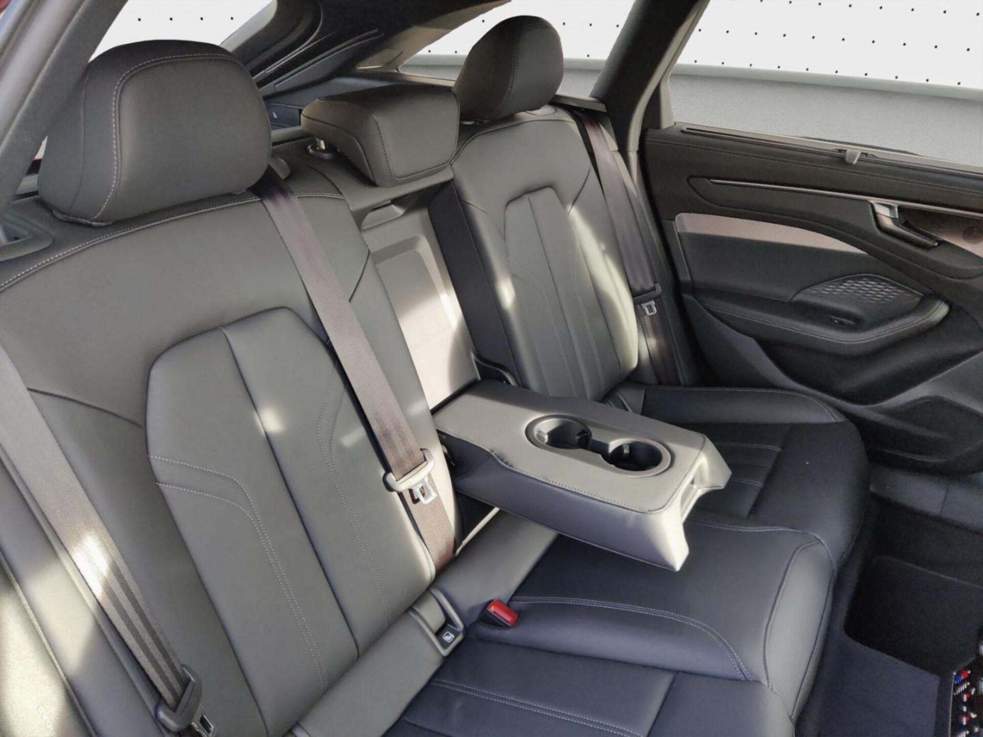 Audi A6 Avant edition one