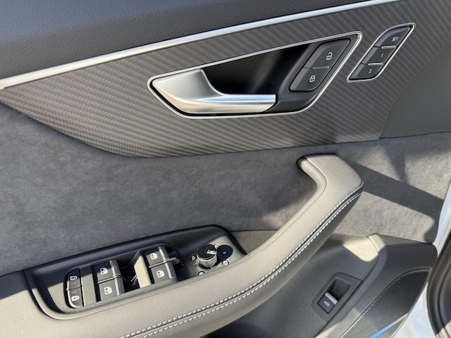 2026 Audi SQ7 Premium Plus - Photo 12