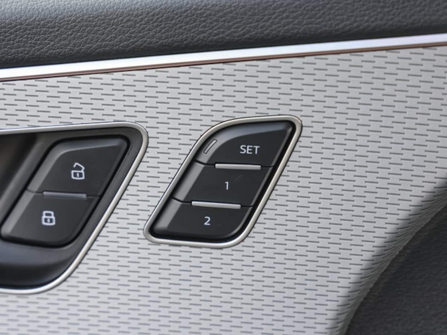 Bild über Audi SQ7 SUV TFSI quattro 373 kW tiptronic - für weitere Informationen kontaktieren Sie den Audi Partner