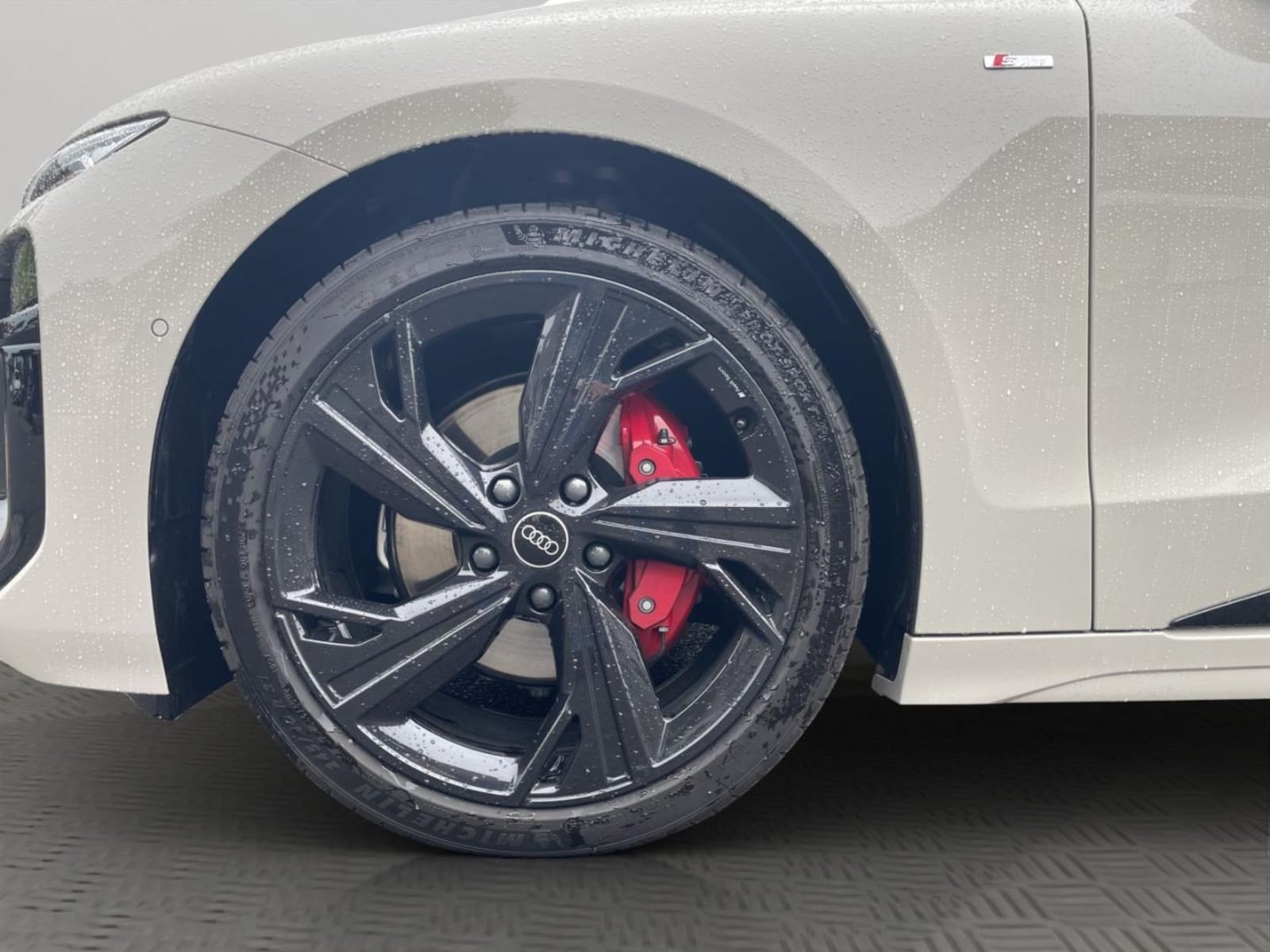 Audi A6 Avant e-tron – Bild 13