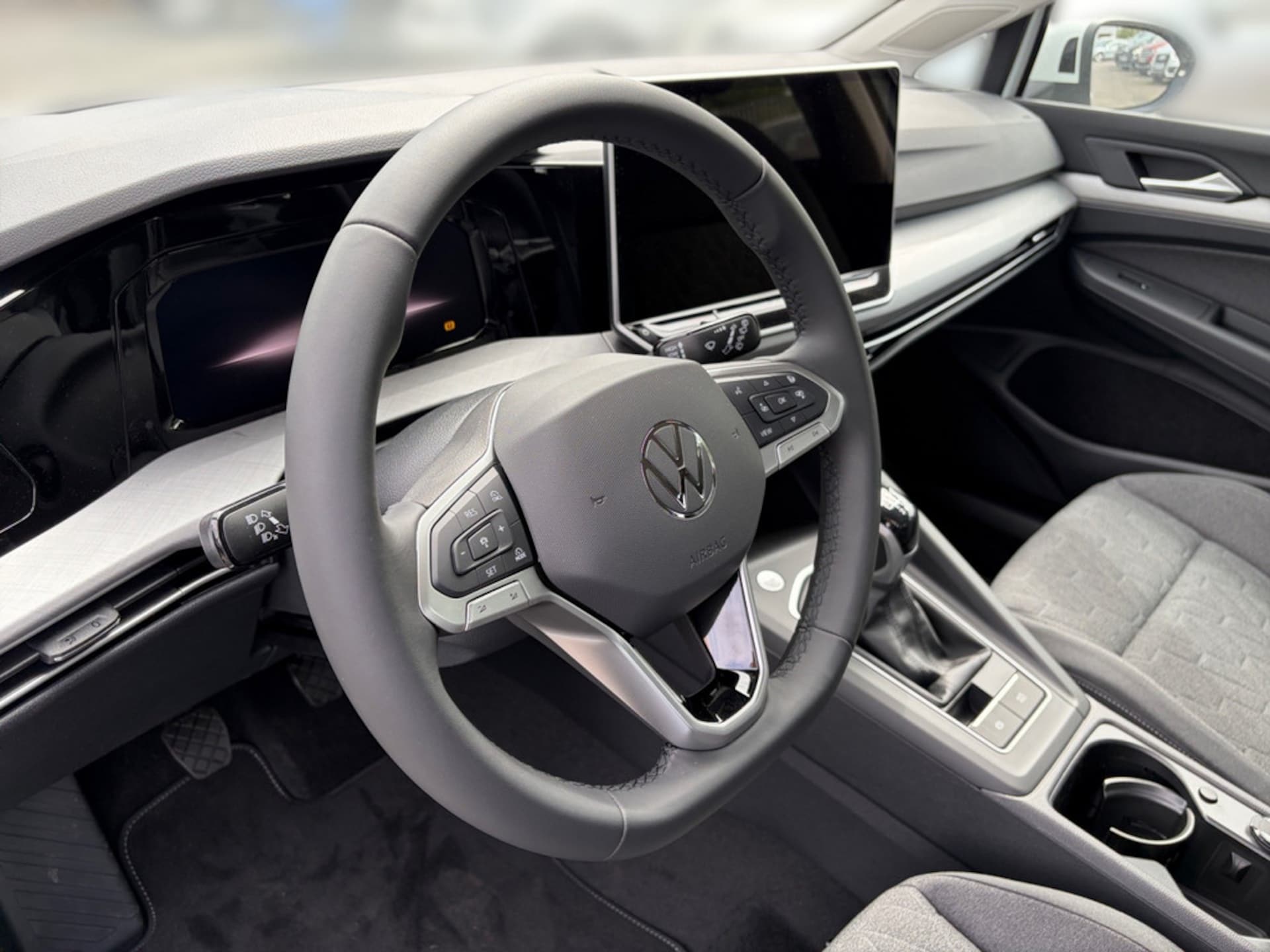 Volkswagen Golf Life