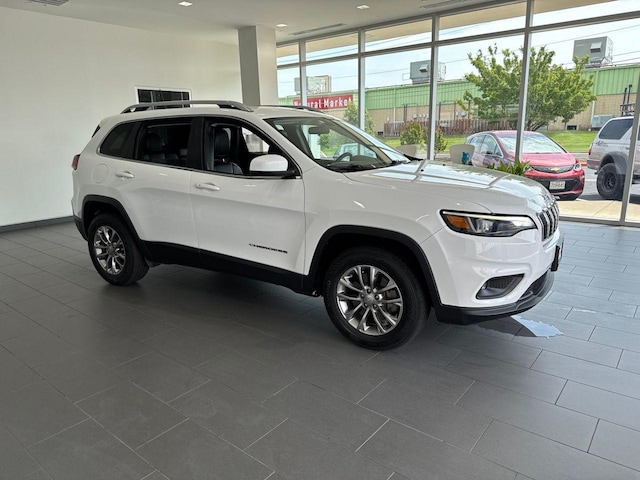 Photo of 2019 Jeep Cherokee