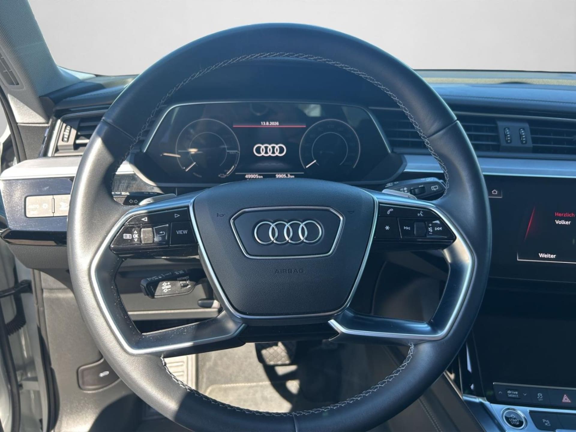 Audi e-tron