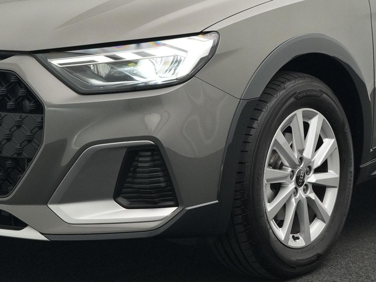 Bild über Audi A1 allstreet 30 TFSI S tronic - für weitere Informationen kontaktieren Sie den Audi Partner
