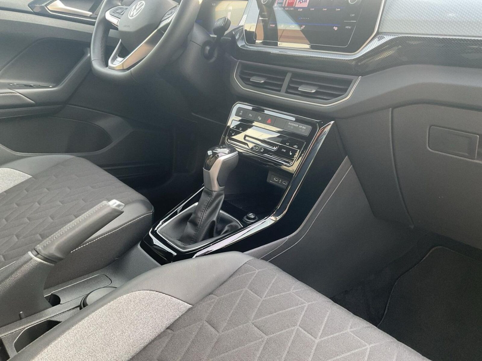Volkswagen T-Cross – Bild 15