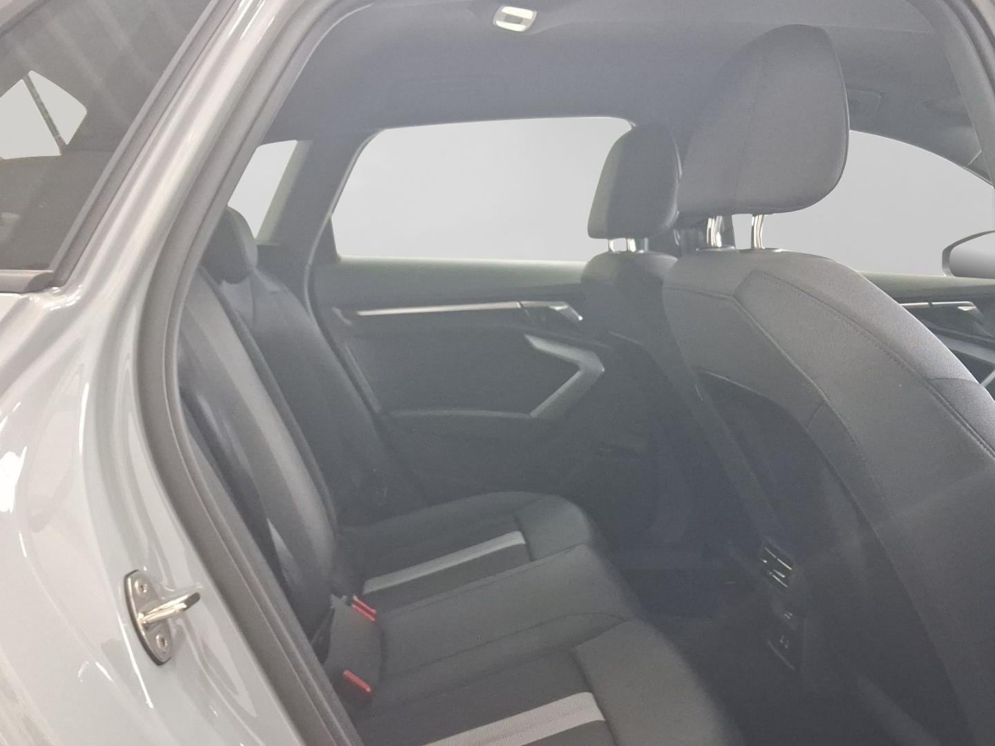 Bild über Audi A3 Sportback advanced 35 TDI S tronic - für weitere Informationen kontaktieren Sie den Audi Partner