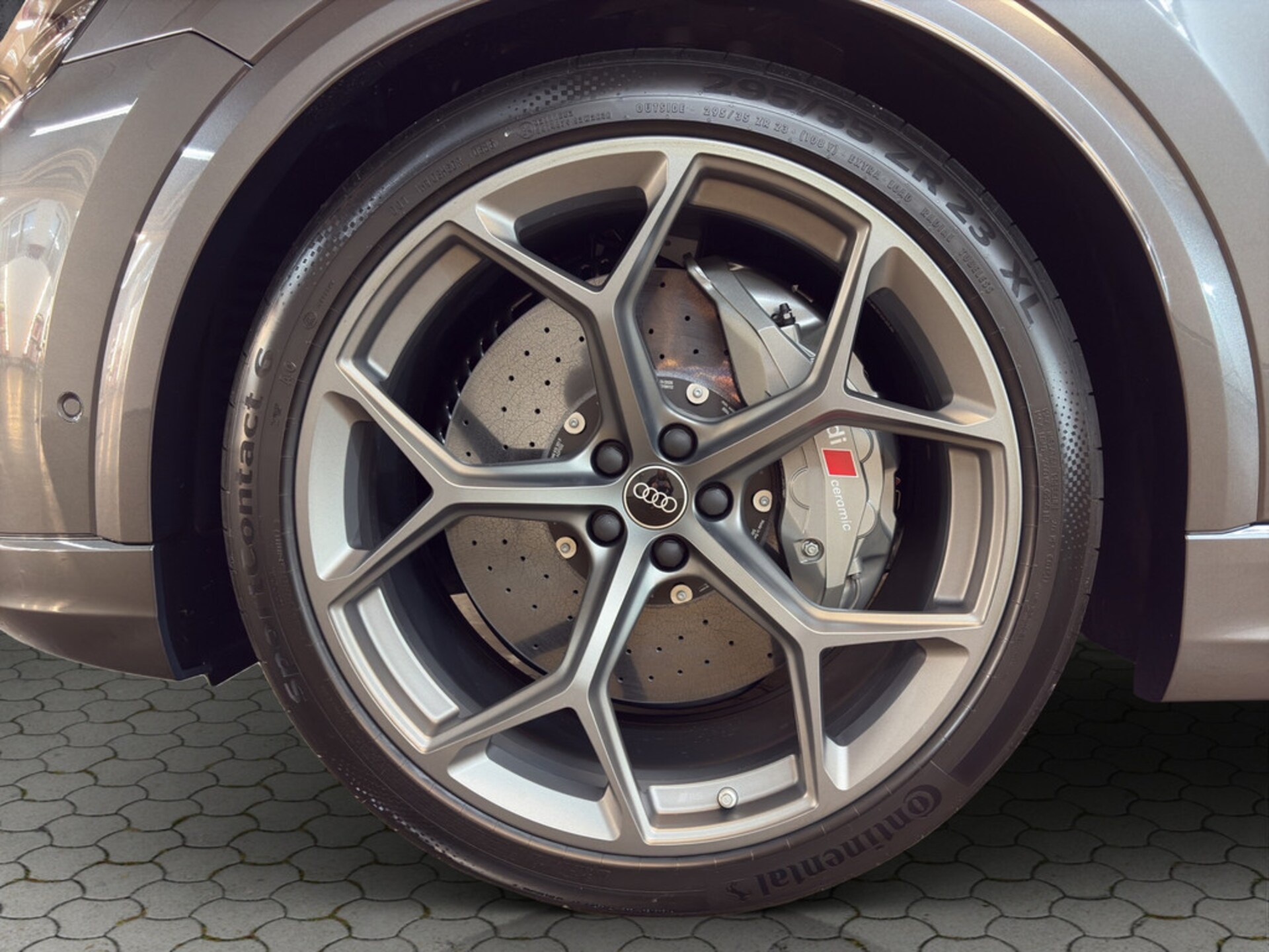 Audi RS Q8 SUV performance