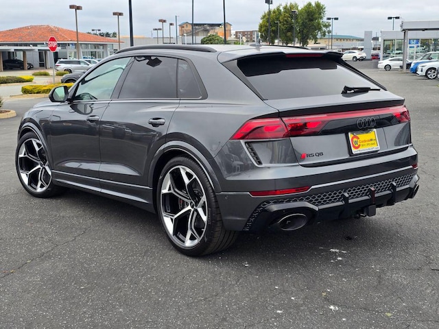 2026 Audi RS Q8 SUV performance