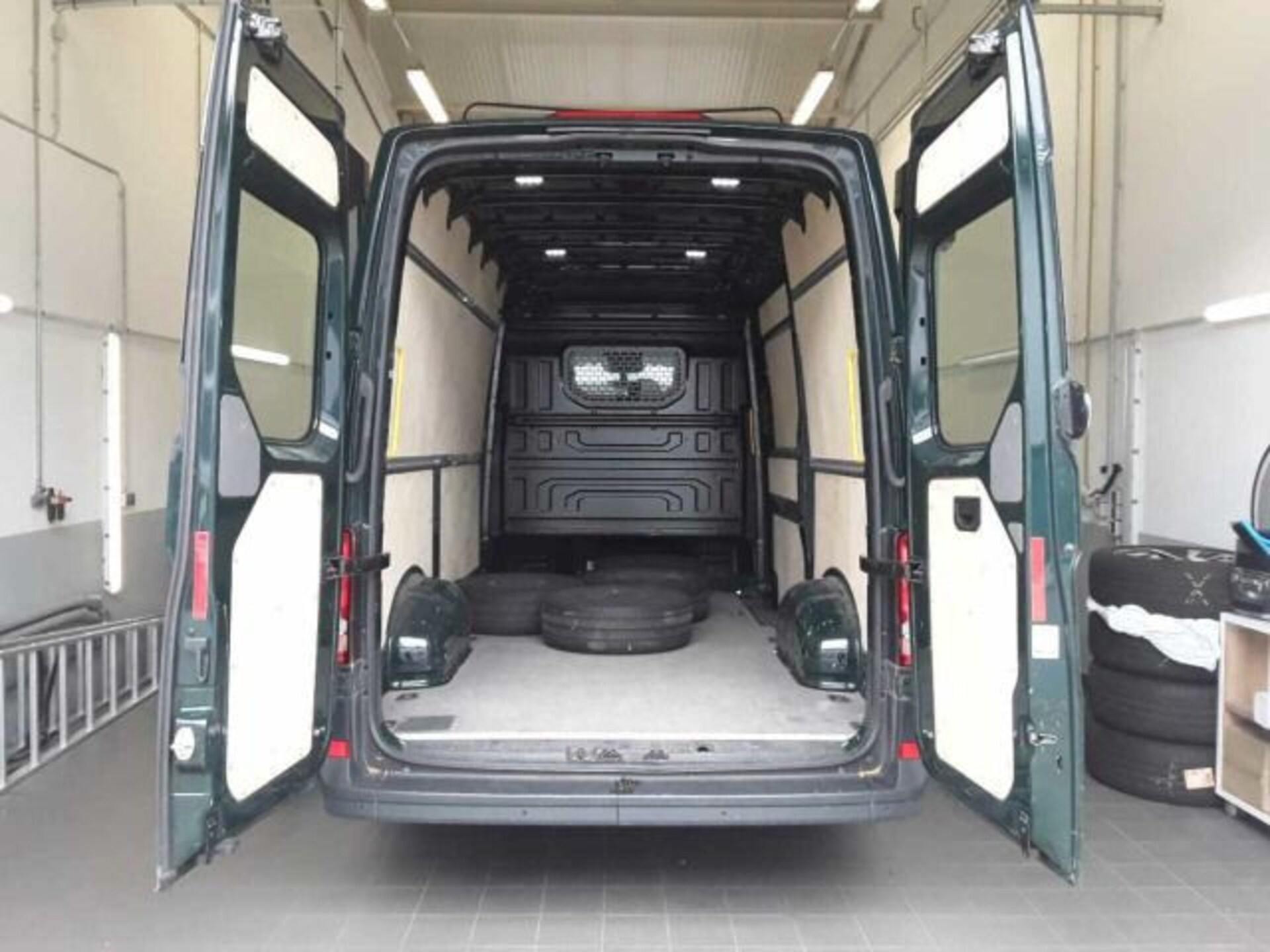 Volkswagen Crafter Kasten mittlerer Radstand