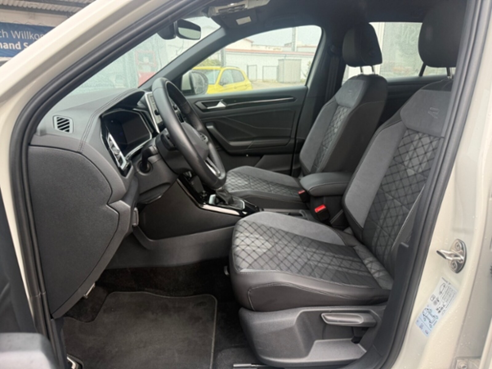 Volkswagen T-Roc – Bild 10