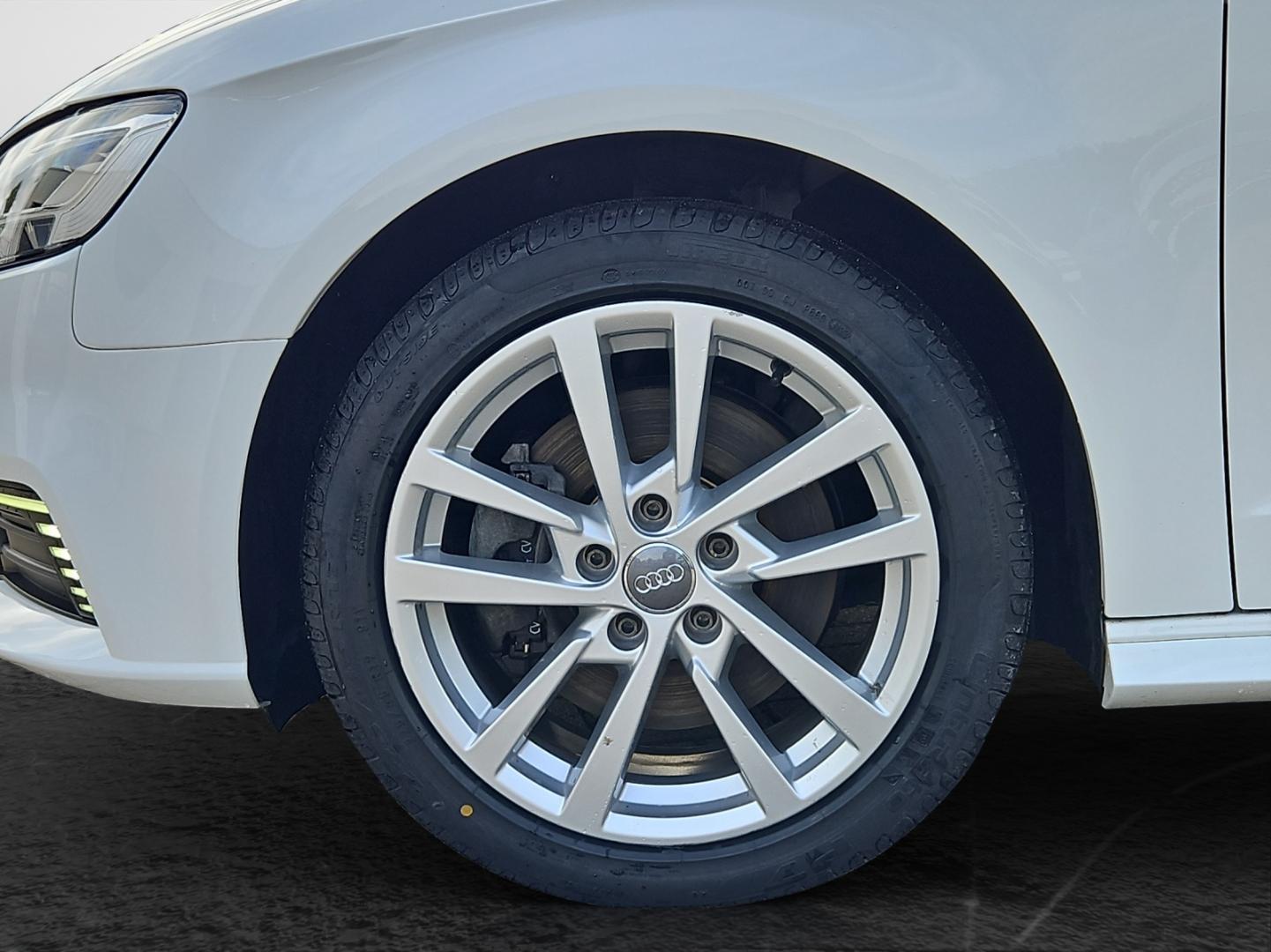 Image about Audi A3 Sportback e-tron sport 40 e-tron S tronic