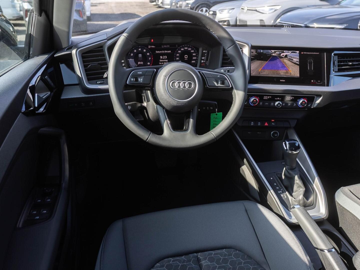Bild über Audi A1 Sportback advanced 25 TFSI S tronic - für weitere Informationen kontaktieren Sie den Audi Partner