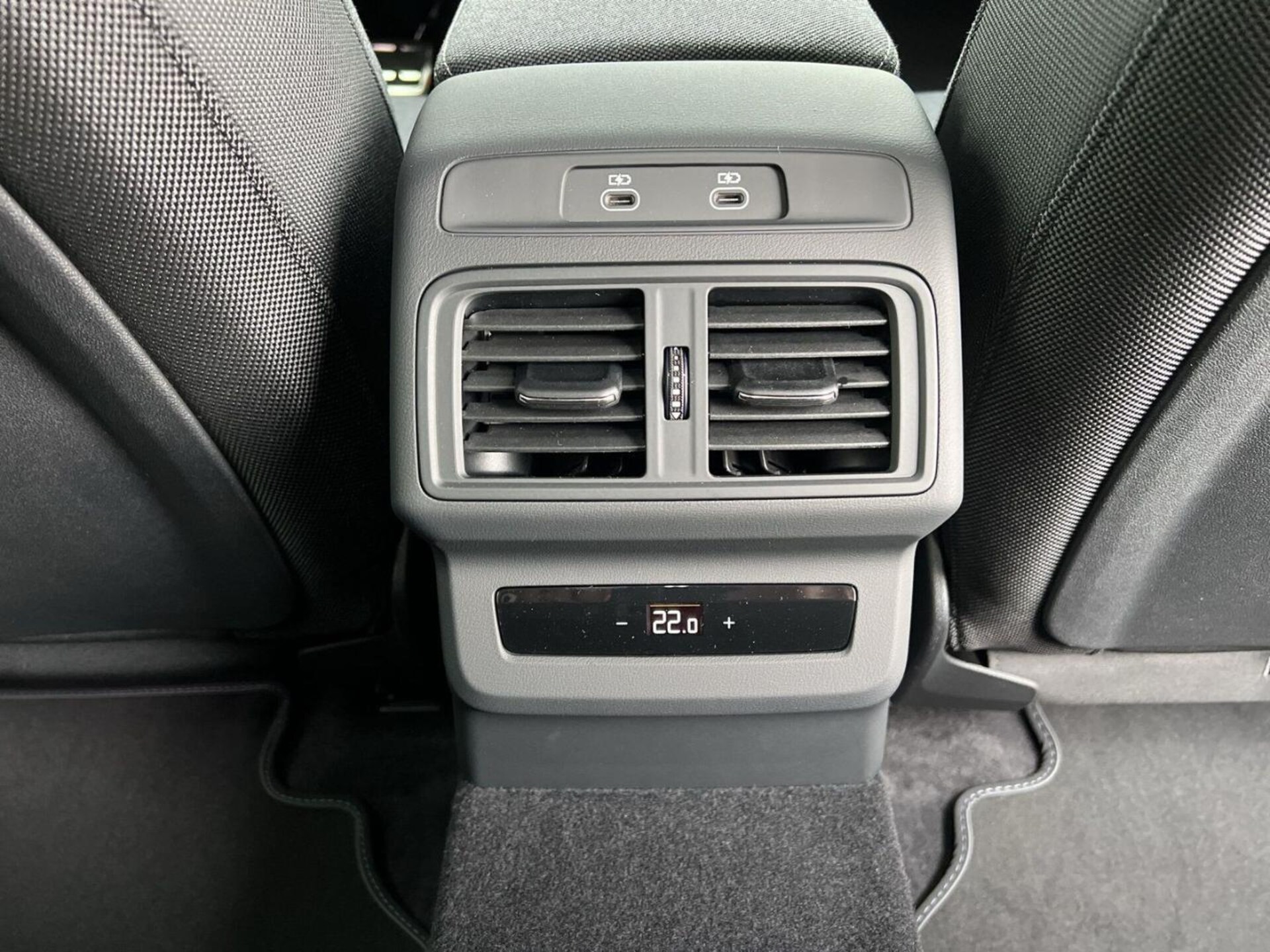Audi Q5 Sportback edition one