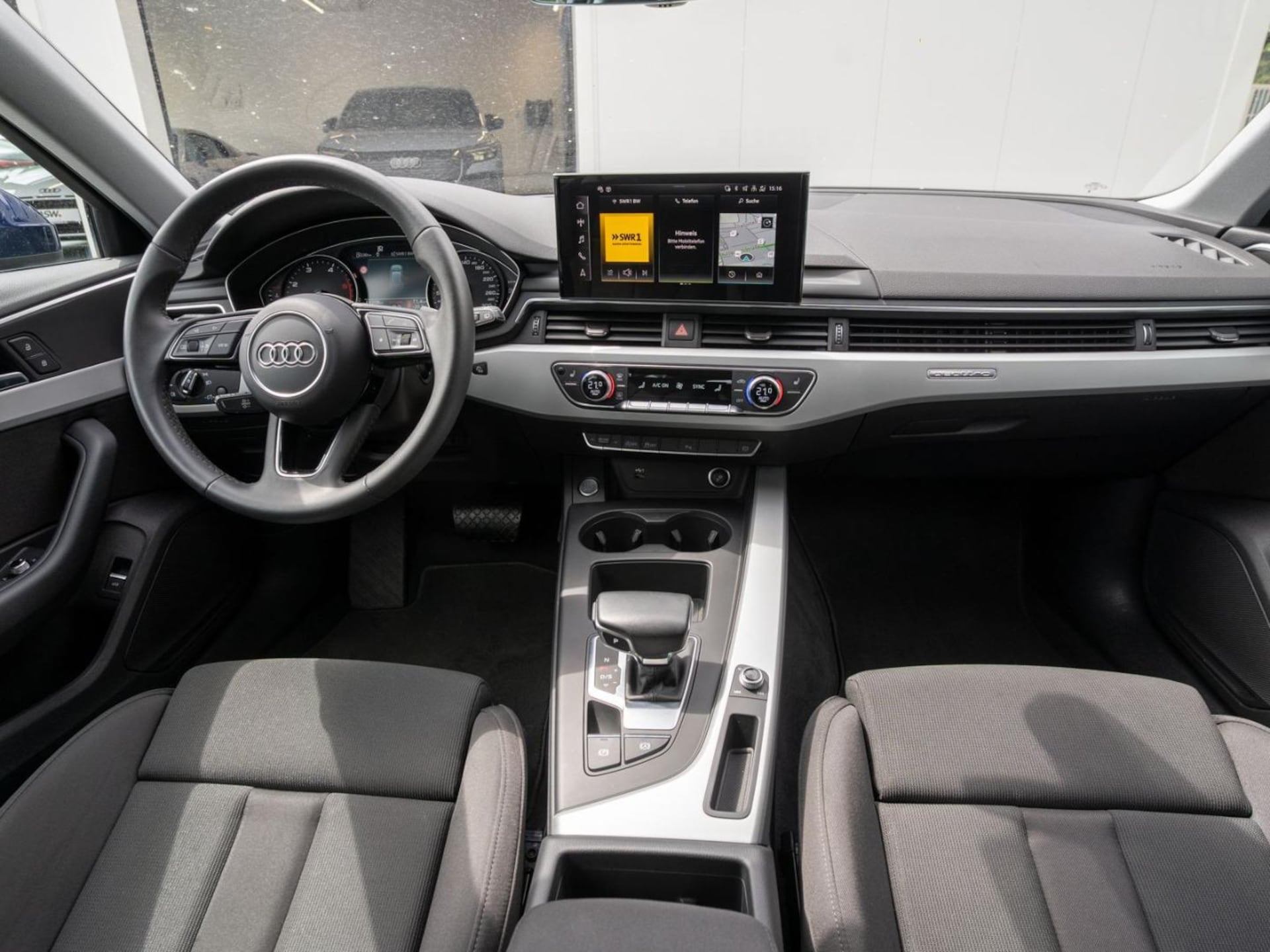 Audi A4 Avant S line