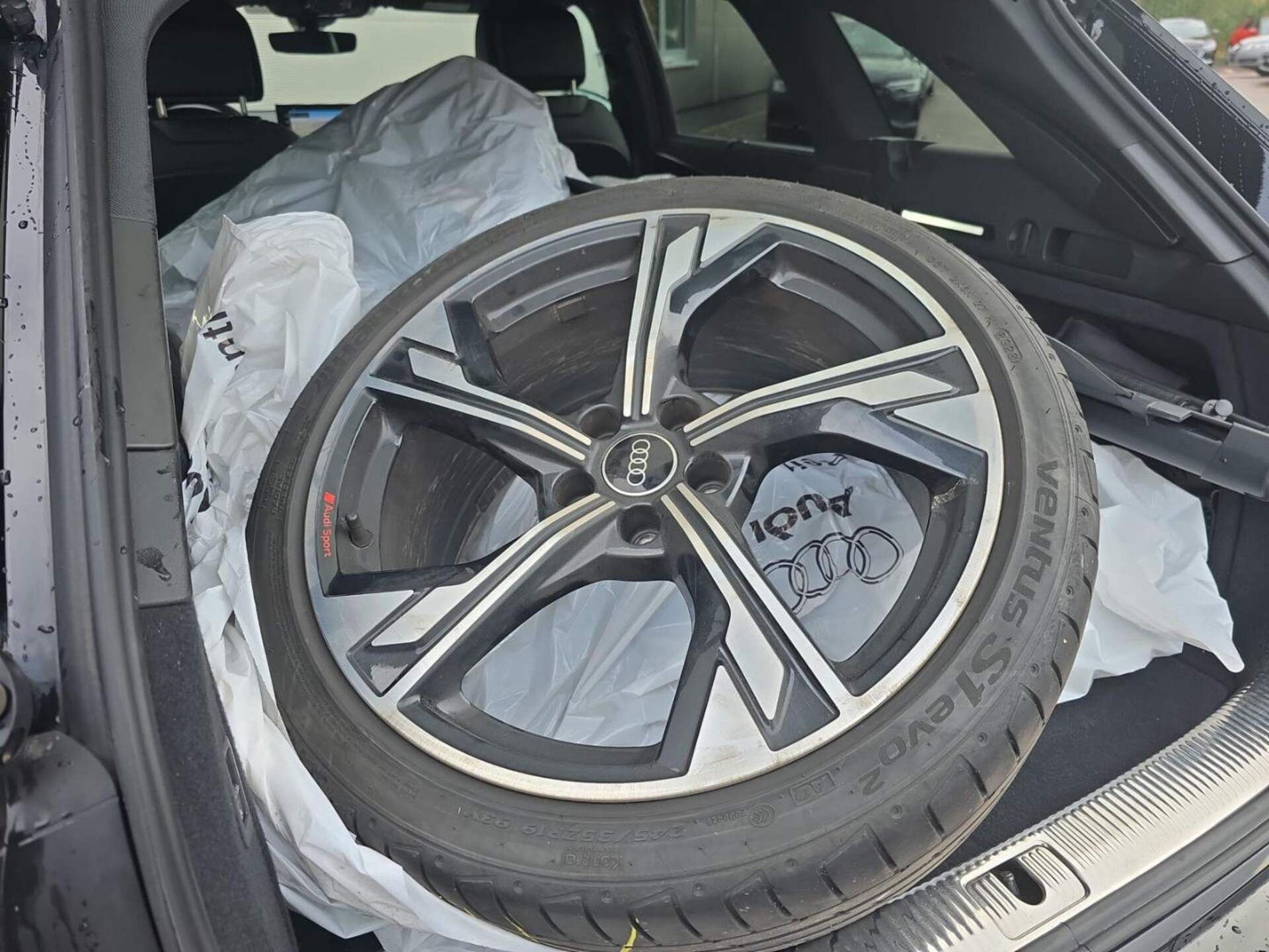 Audi A4 Avant S line