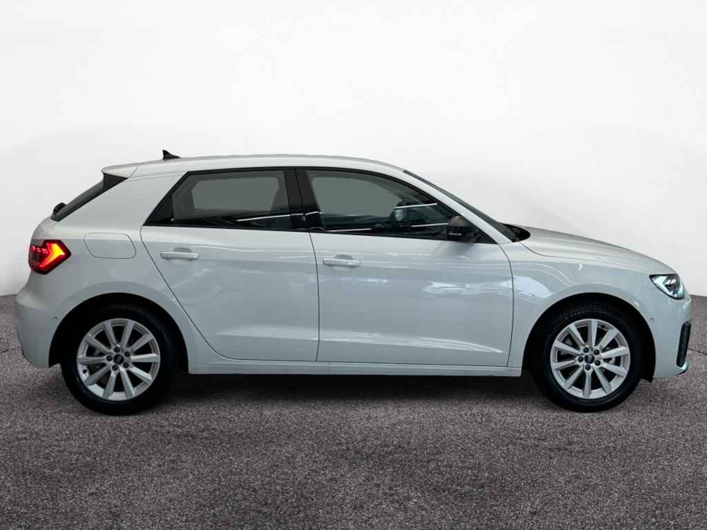 Bild über Audi A1 Sportback 30 TFSI S tronic - für weitere Informationen kontaktieren Sie den Audi Partner