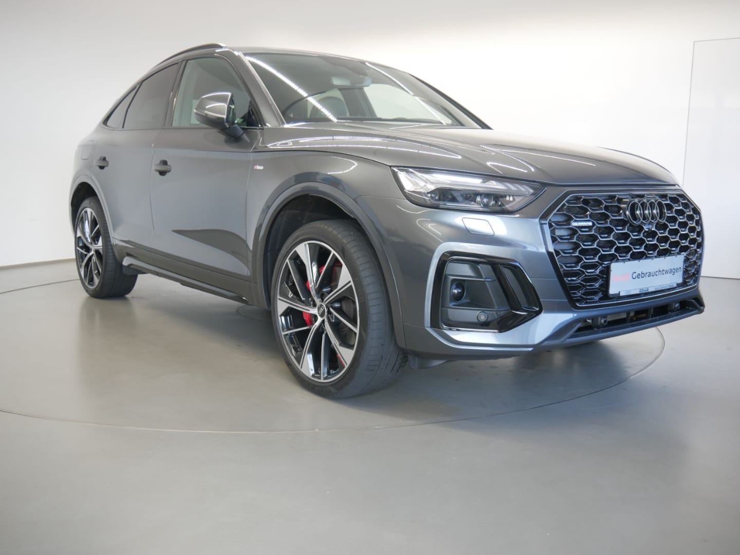 Bild über Audi Q5 Sportback TFSI e S line 55 TFSI e quattro S tronic - für weitere Informationen kontaktieren Sie den Audi Partner