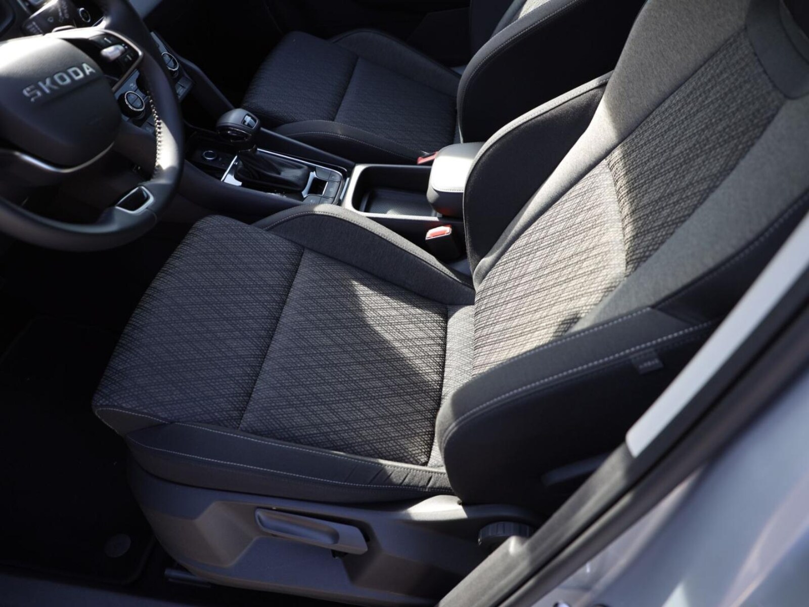 Škoda Karoq – Bild 12