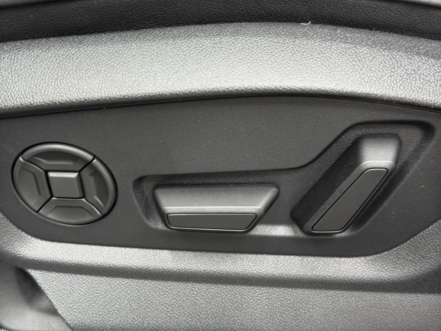 Image about Audi Q8 SUV 50 TDI quattro tiptronic